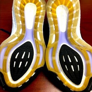 2021
Womens UltraBoost 21 'Black Violet Tone